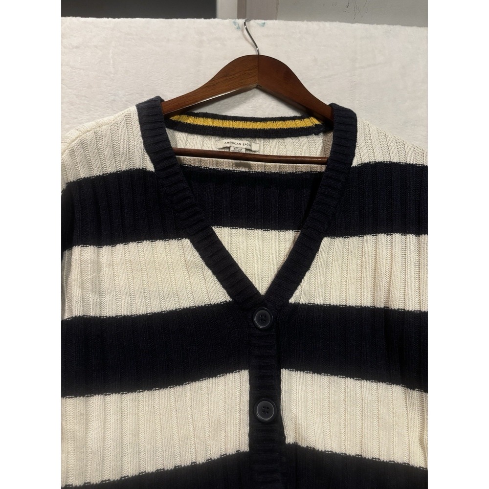 American Eagle Crop Cardigan Sweater Women's S Blue White Chunky Ribbed Striped‎ - Picture 3 of 10
